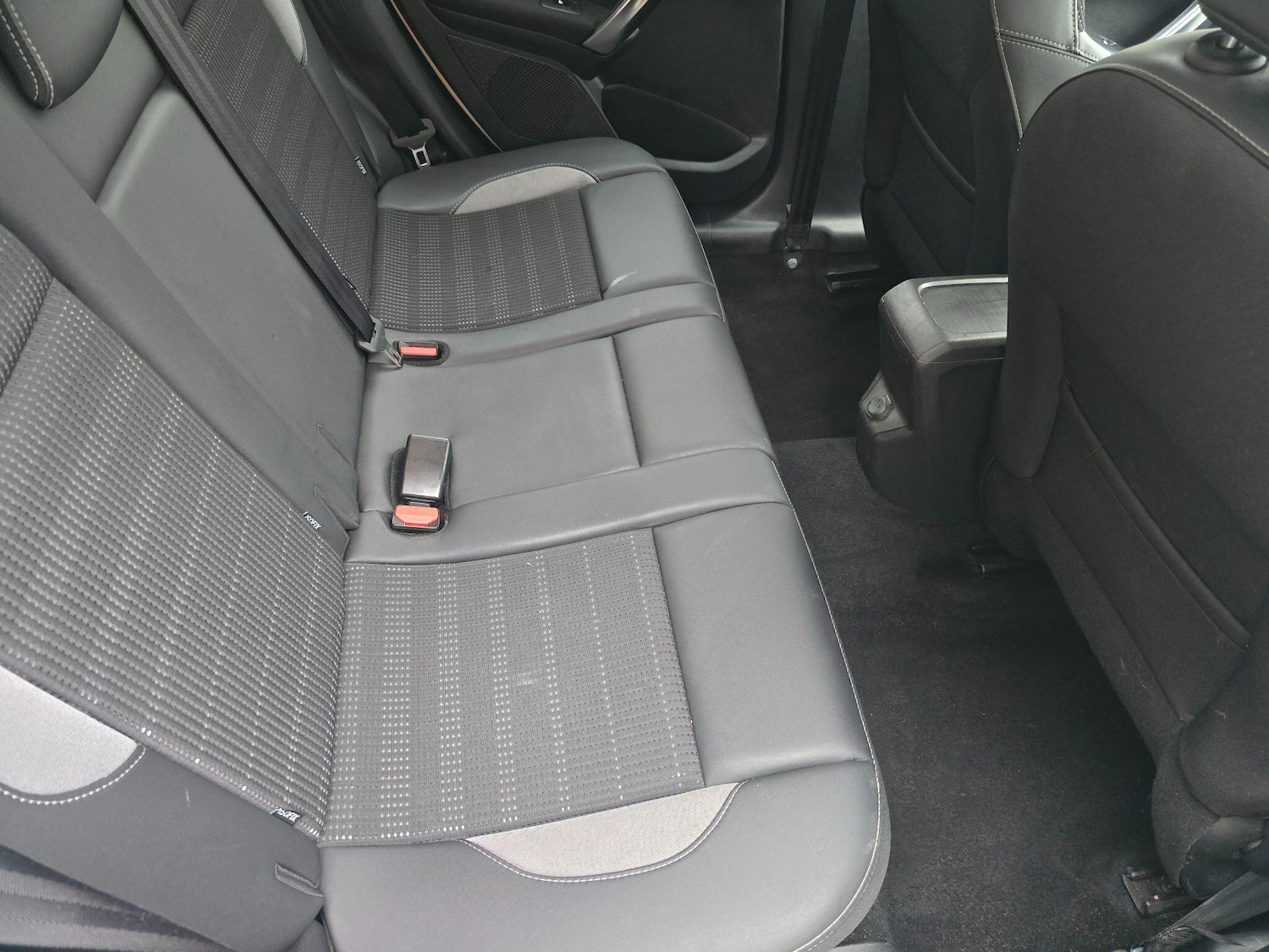 Used Peugeot 2008 2016 for sale - 76270903: Photo 18