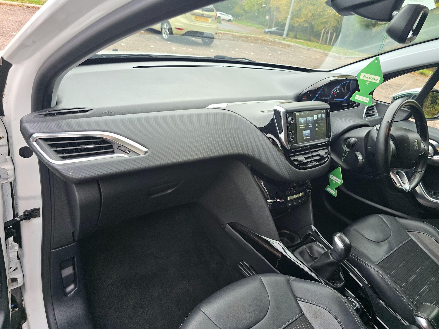 Used Peugeot 2008 2016 for sale - 76270903: Photo 27
