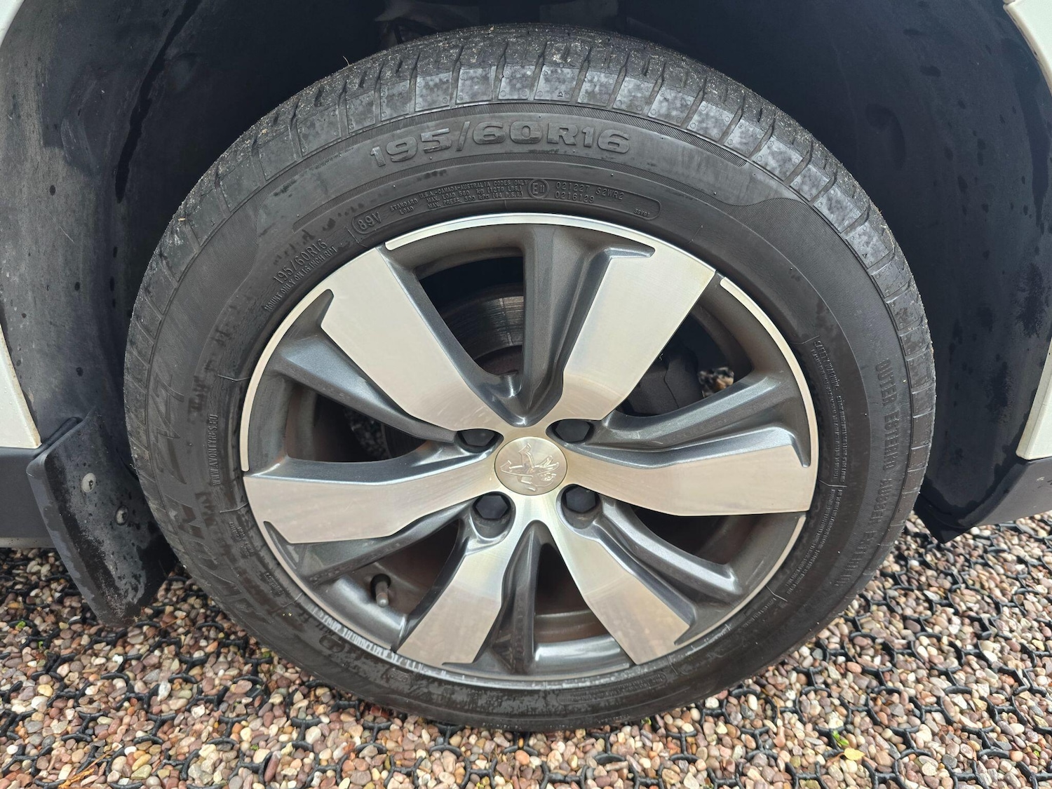 Used Peugeot 2008 2016 for sale - 76270903: Photo 37