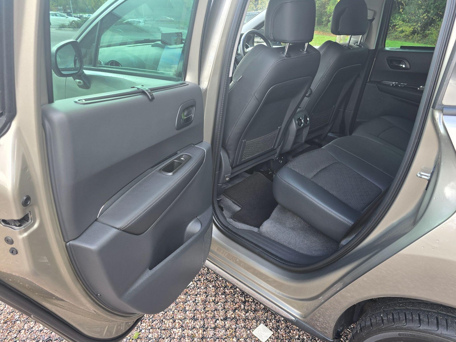 Used Peugeot 3008 2016 for sale - 76989861: Photo 18