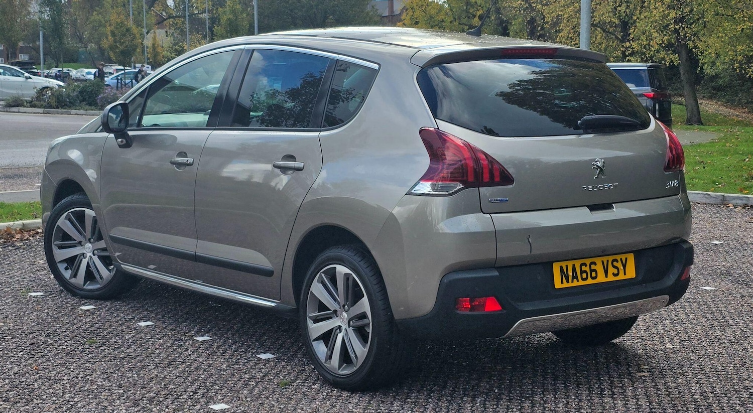 Used Peugeot 3008 2016 for sale - 76989861: Photo 2
