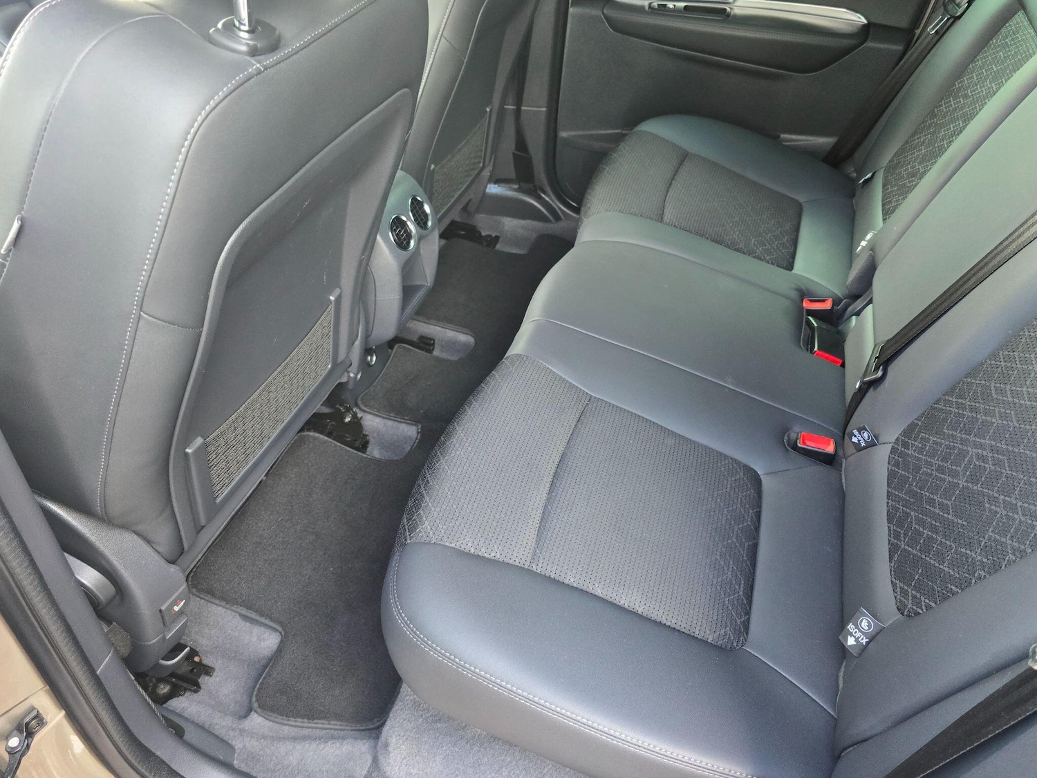 Used Peugeot 3008 2016 for sale - 76989861: Photo 21