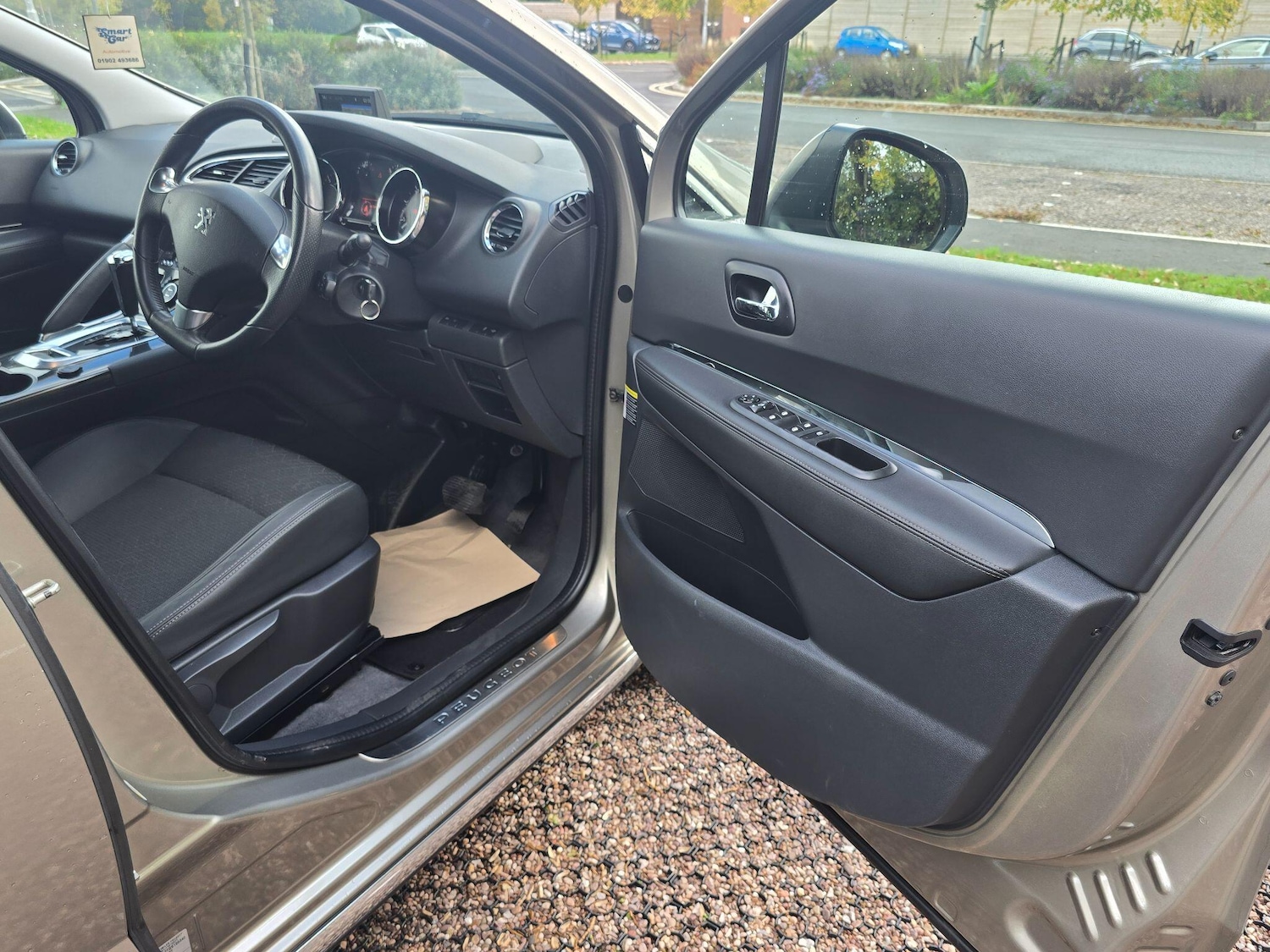 Used Peugeot 3008 2016 for sale - 76989861: Photo 9