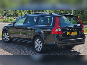Used Volvo V70 2011 for sale - 78957886: Photo