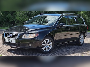 Used Volvo V70 2011 for sale - 78957886: Photo