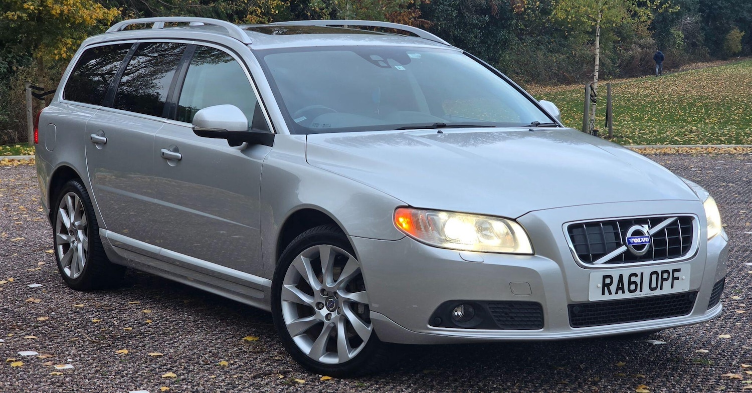 Used Volvo V70 2023 for sale - 76521817: Photo 1