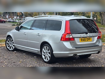 Used Volvo V70 2012 for sale - 76521817: Photo