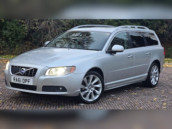 Used Volvo V70 2012 for sale - 76521817: Photo