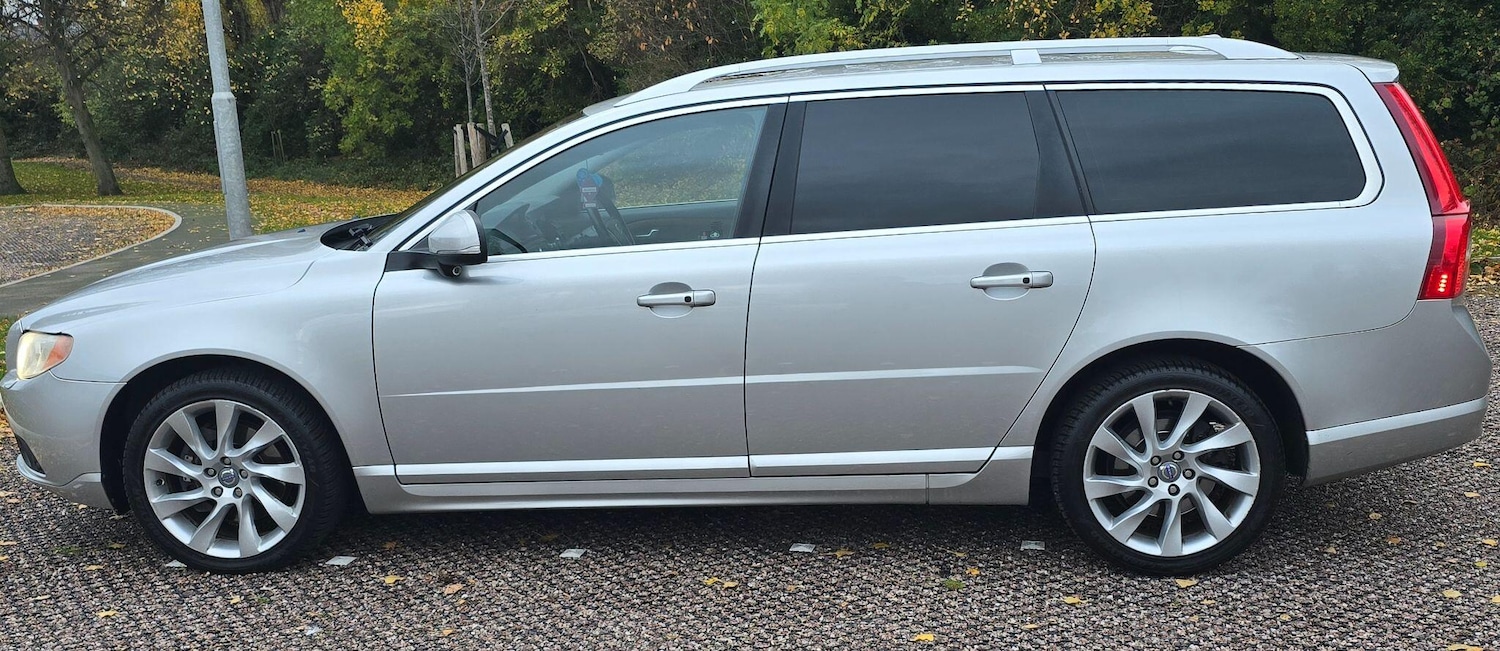 Used Volvo V70 2023 for sale - 76521817: Photo 8