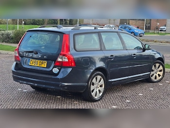 Used Volvo V70 2008 for sale - 78586711: Photo