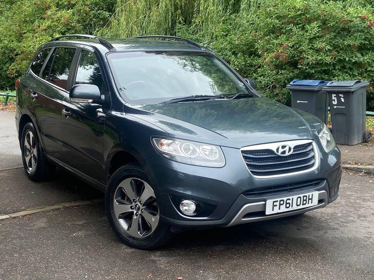Used Hyundai Santa Fe 2011 for sale - 76060249: Photo 1