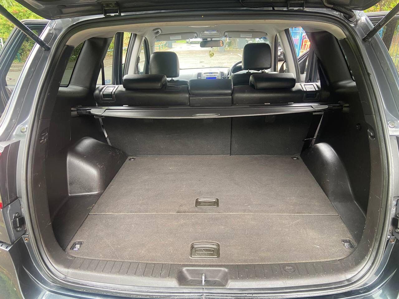 Used Hyundai Santa Fe 2011 for sale - 76060249: Photo 14