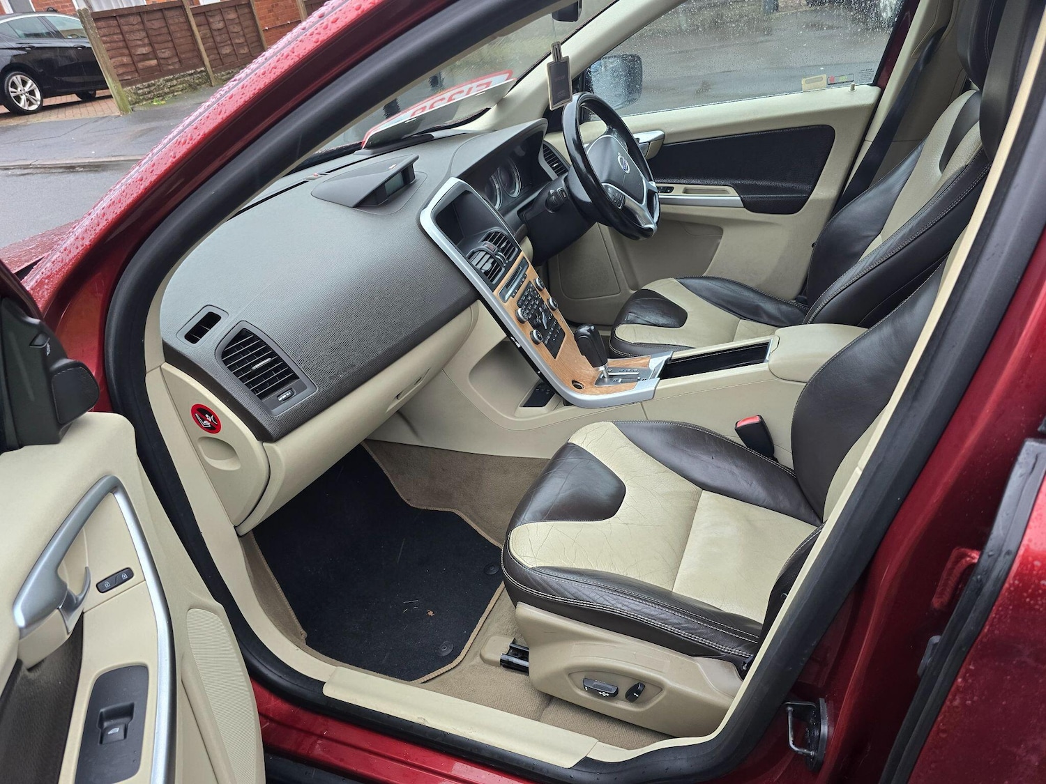 Used Volvo XC60 2010 for sale - 77290778: Photo 18