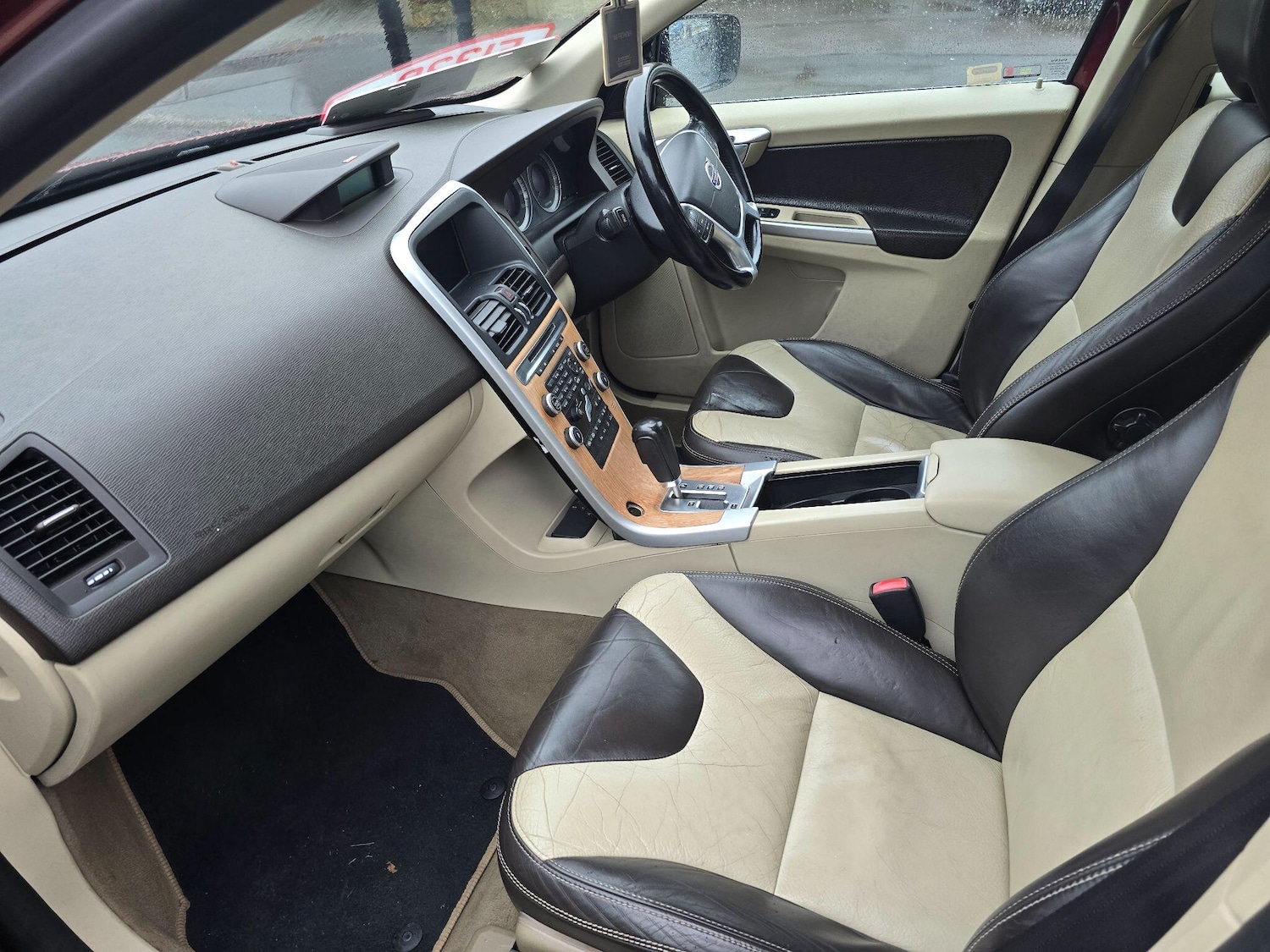 Used Volvo XC60 2010 for sale - 77290778: Photo 19