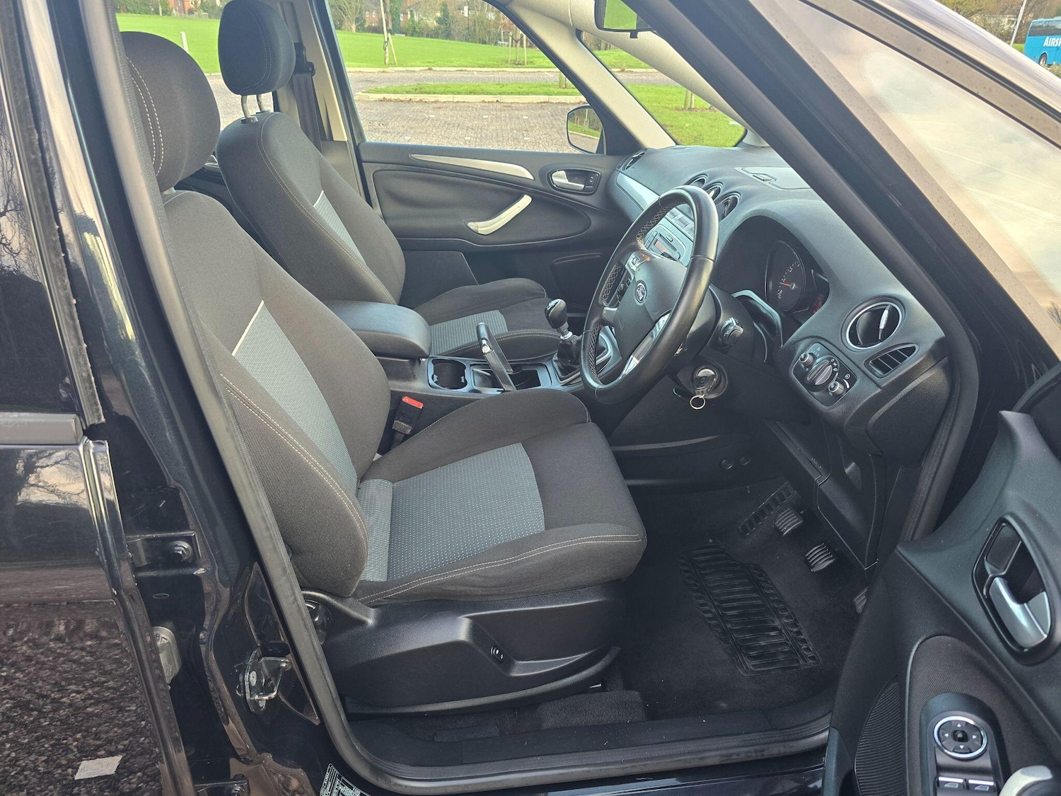 Used Ford S-Max 2012 for sale - 76839880: Photo 11