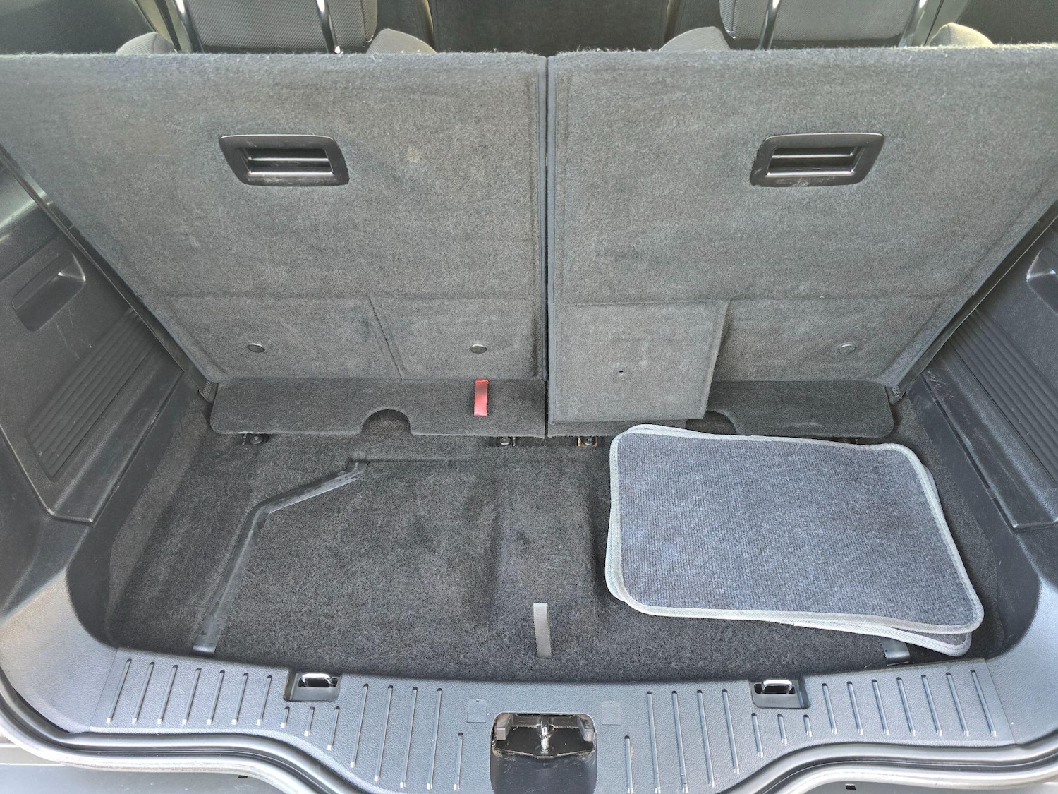 Used Ford S-Max 2012 for sale - 76839880: Photo 21