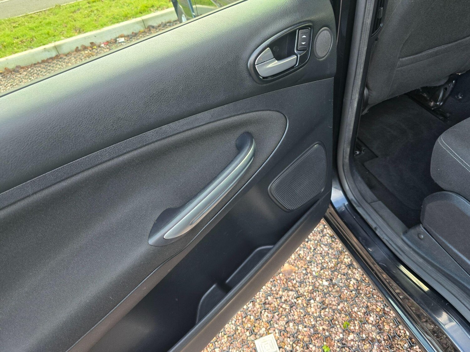 Used Ford S-Max 2012 for sale - 76839880: Photo 25