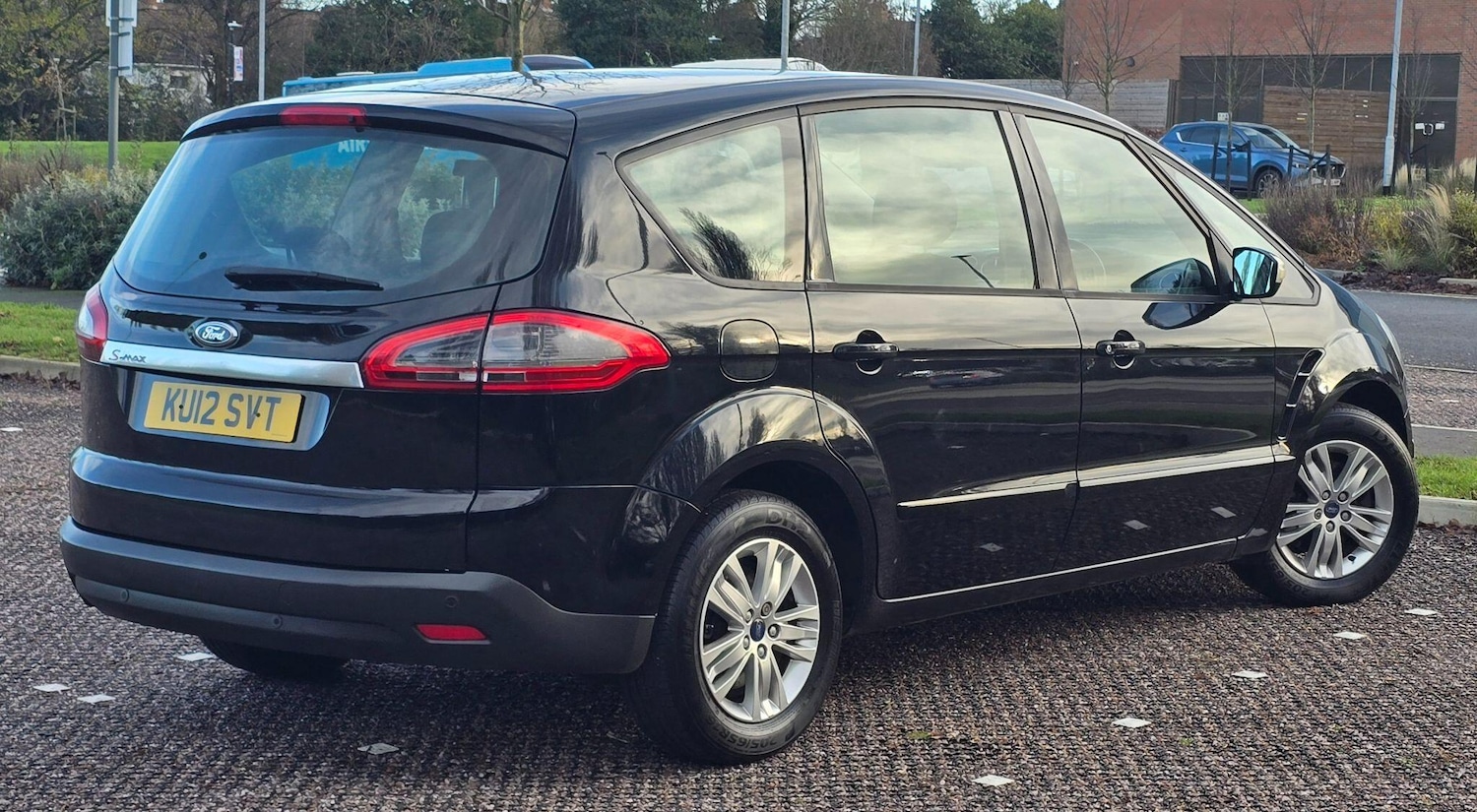 Used Ford S-Max 2012 for sale - 76839880: Photo 4