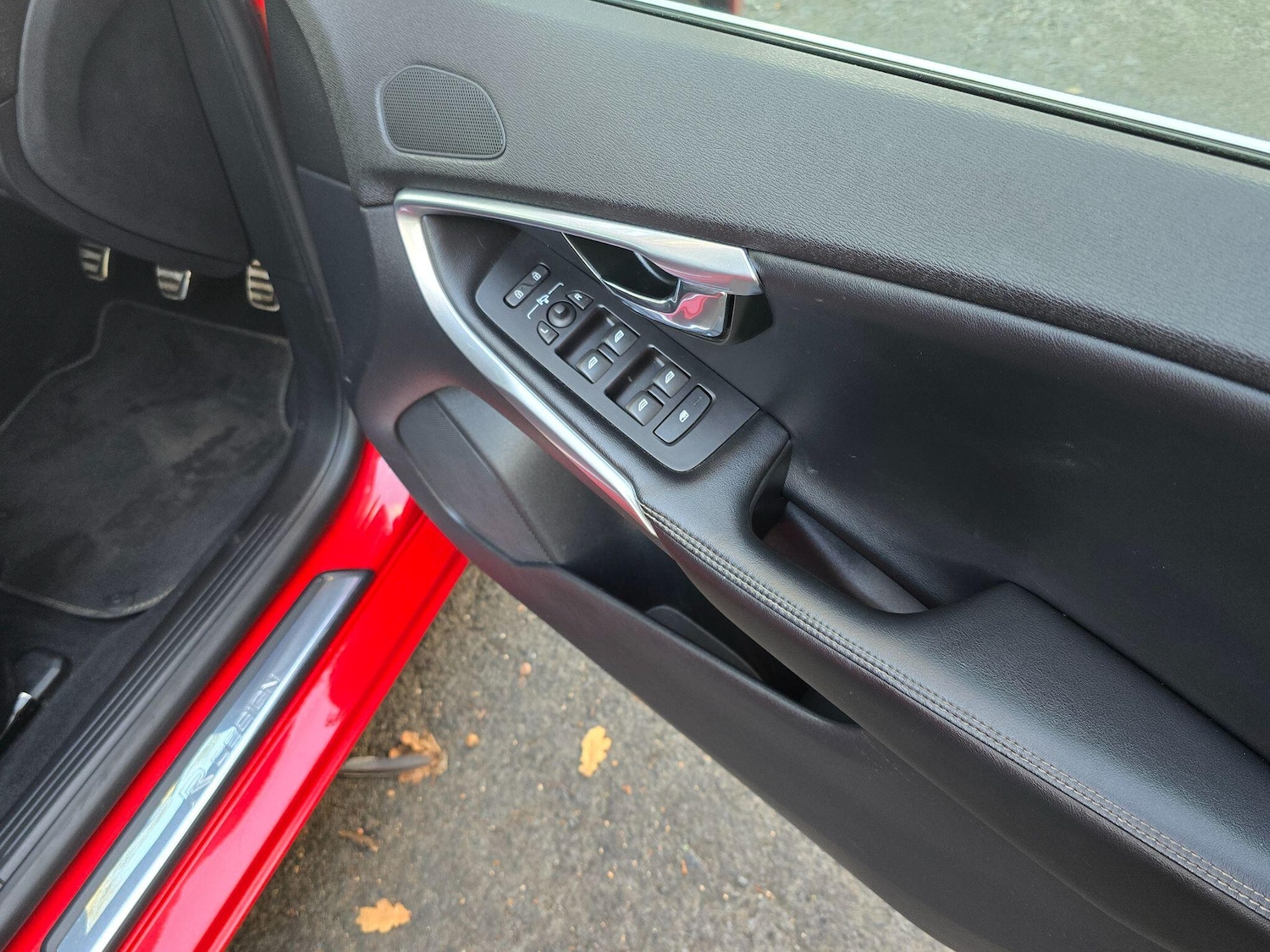 Used Volvo V40 2018 for sale - 76214446: Photo 10