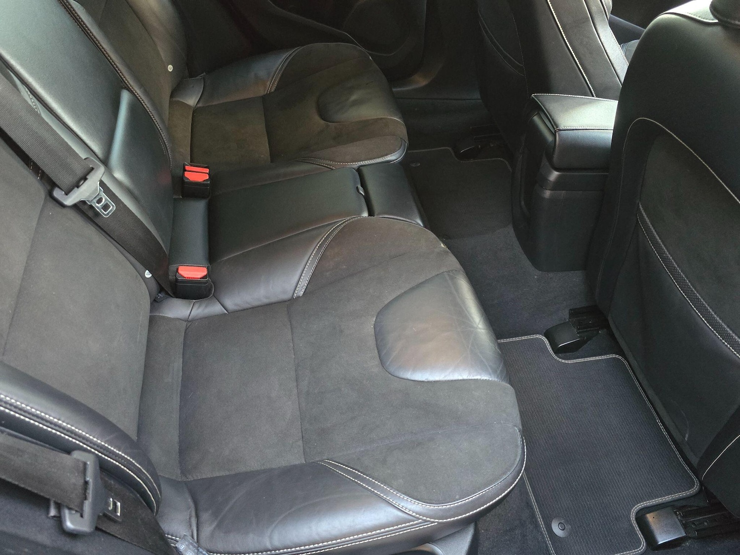 Used Volvo V40 2018 for sale - 76214446: Photo 18