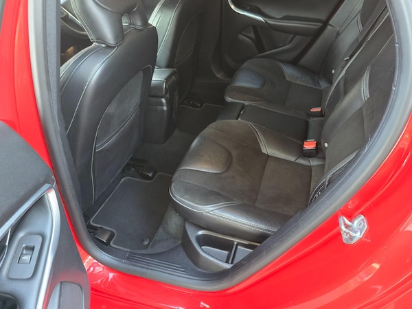 Used Volvo V40 2018 for sale - 76214446: Photo 25