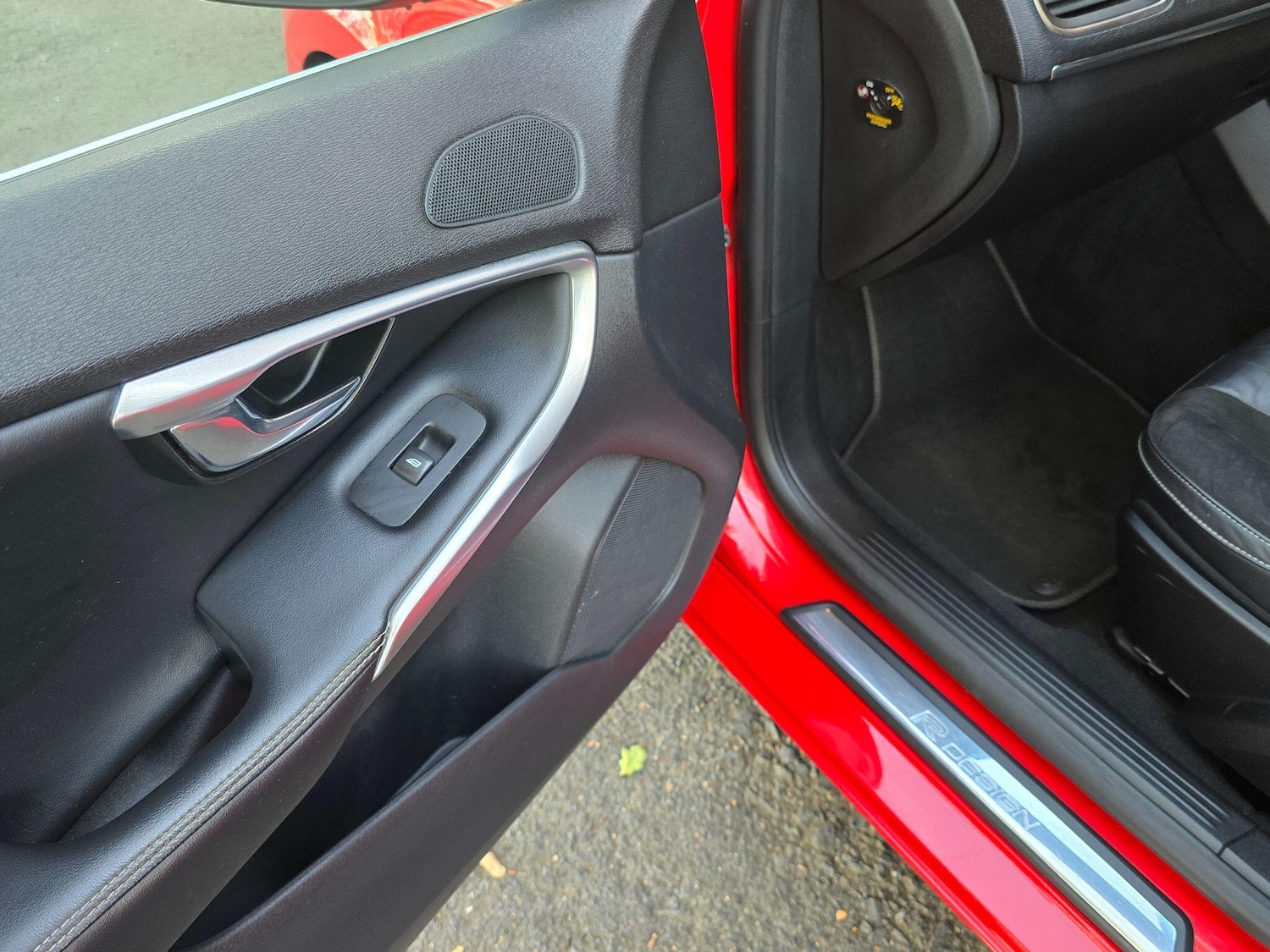 Used Volvo V40 2018 for sale - 76214446: Photo 27