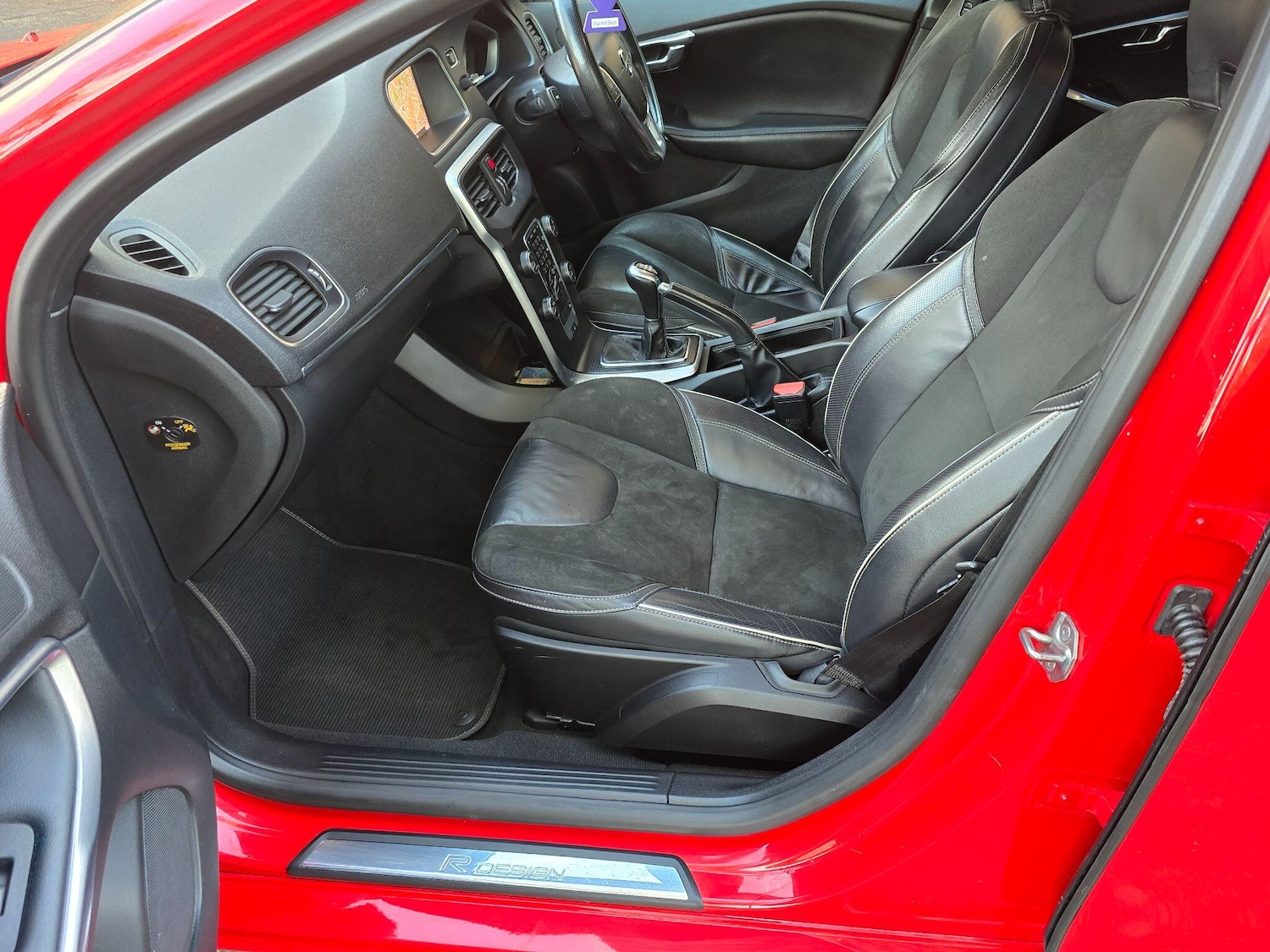 Used Volvo V40 2018 for sale - 76214446: Photo 28