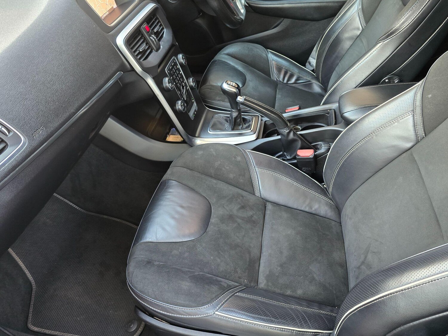 Used Volvo V40 2018 for sale - 76214446: Photo 29