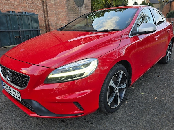 Used Volvo V40 2018 for sale - 76214446: Photo 35