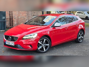 Used Volvo V40 2018 for sale - 76214446: Photo 3