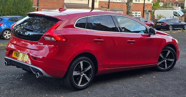 Used Volvo V40 2018 for sale - 76214446: Photo 4