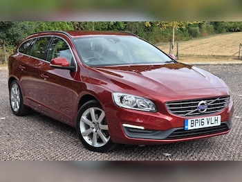 Used Volvo V60 2016 for sale - 79553571: Photo