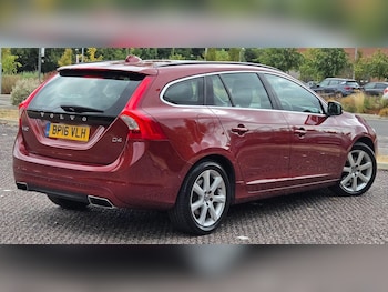 Used Volvo V60 2016 for sale - 79553571: Photo