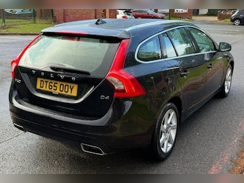 Used Volvo V60 2016 for sale - 78586764: Photo