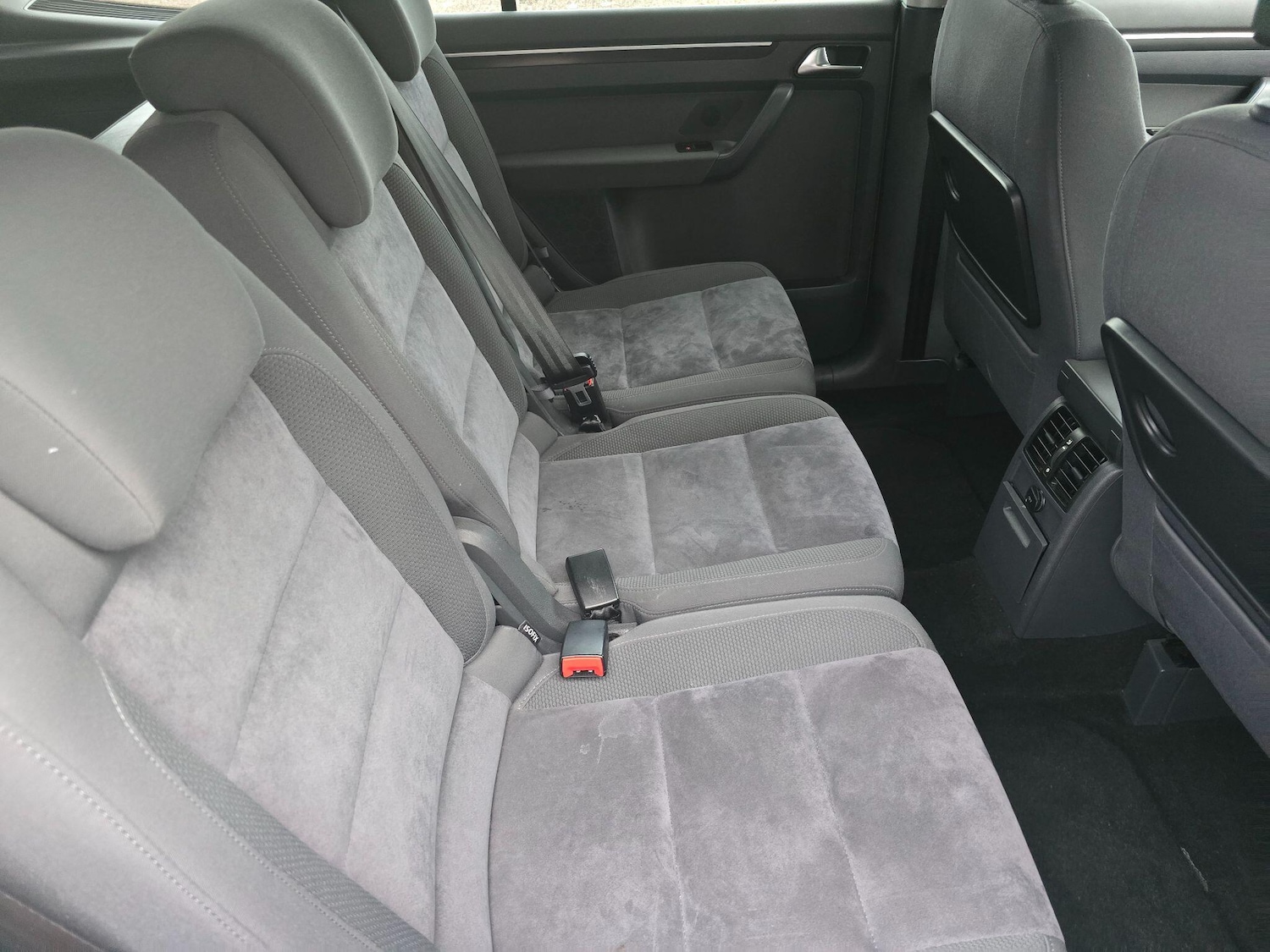 Used Volkswagen Touran for sale - 76727437: Photo 16