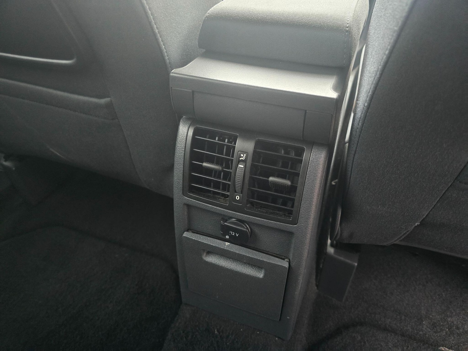 Used Volkswagen Touran for sale - 76727437: Photo 17