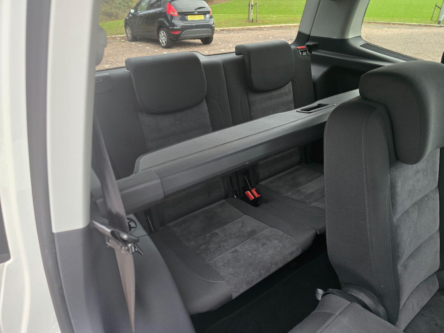 Used Volkswagen Touran for sale - 76727437: Photo 18