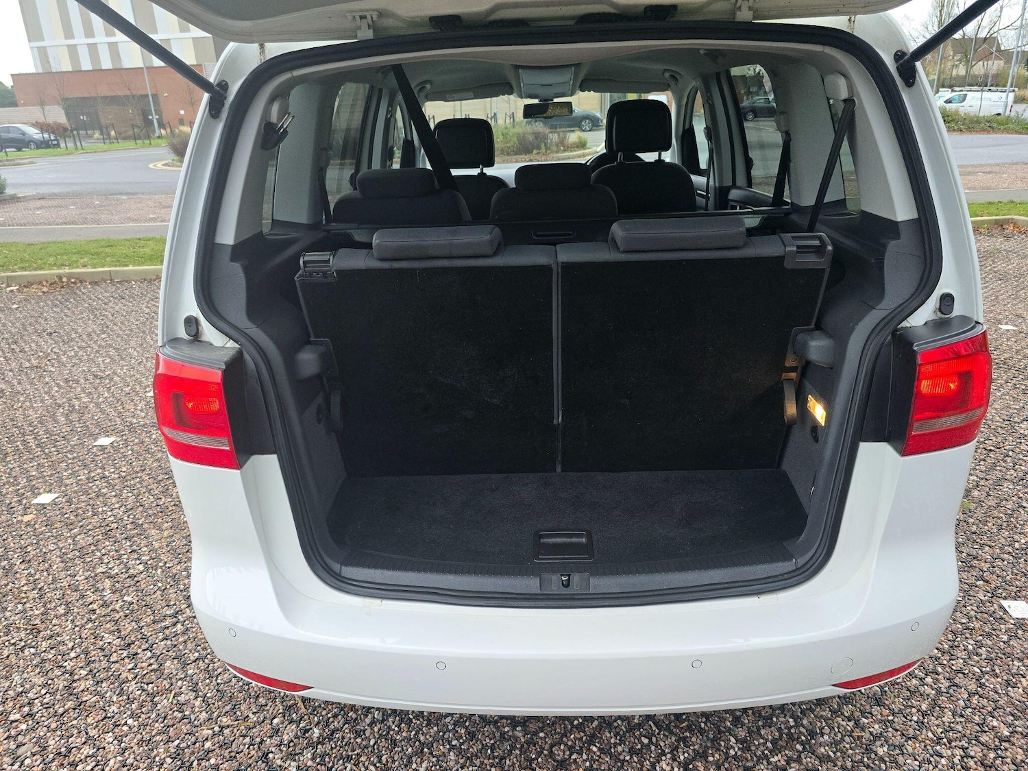 Used Volkswagen Touran for sale - 76727437: Photo 19