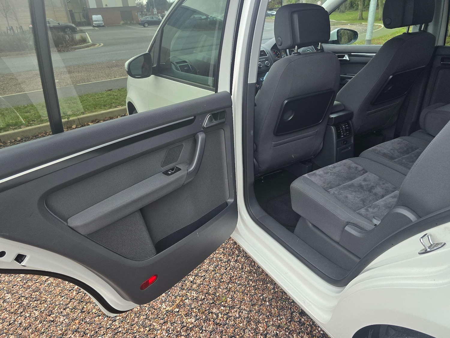 Used Volkswagen Touran for sale - 76727437: Photo 22