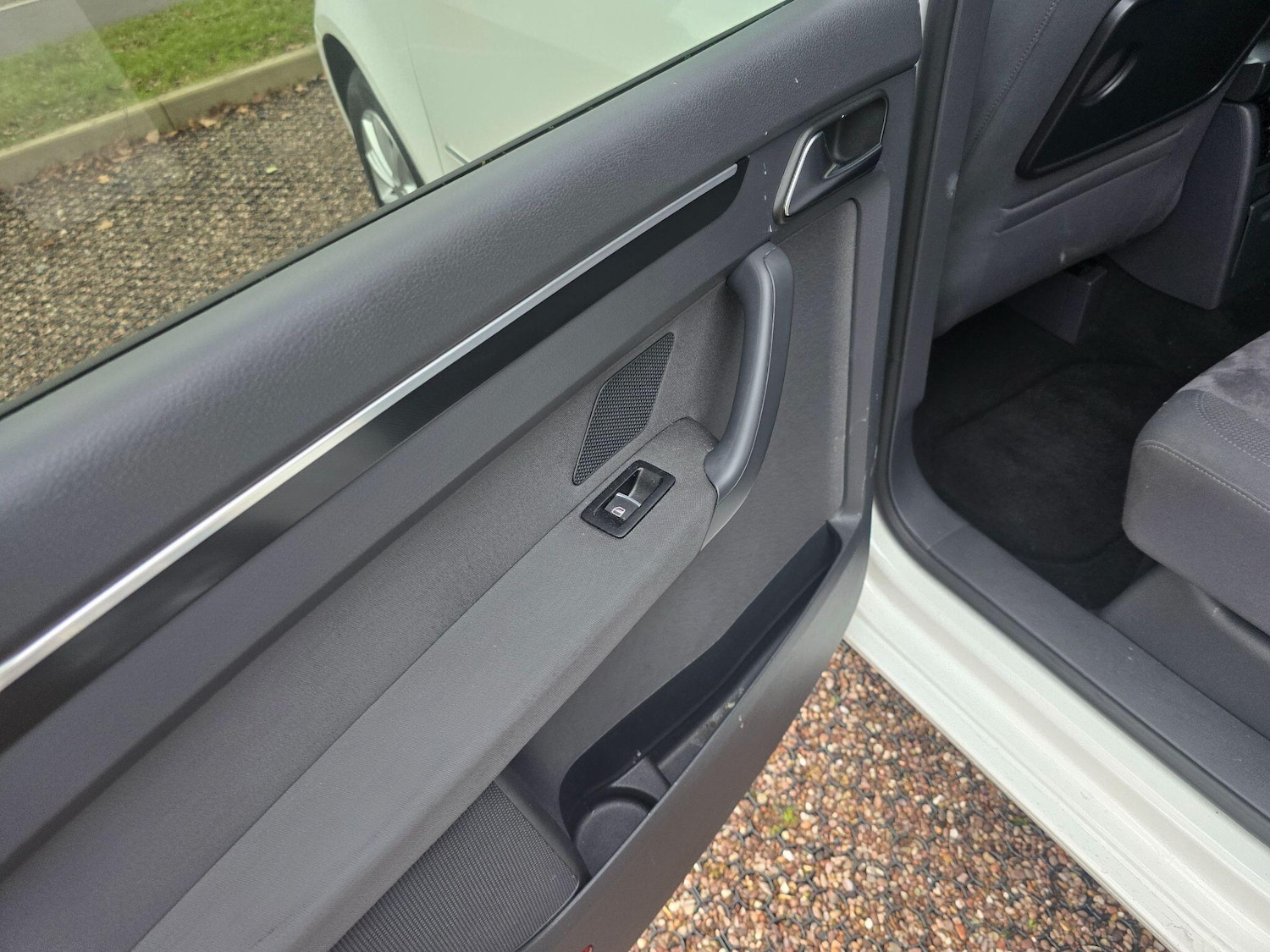 Used Volkswagen Touran for sale - 76727437: Photo 23