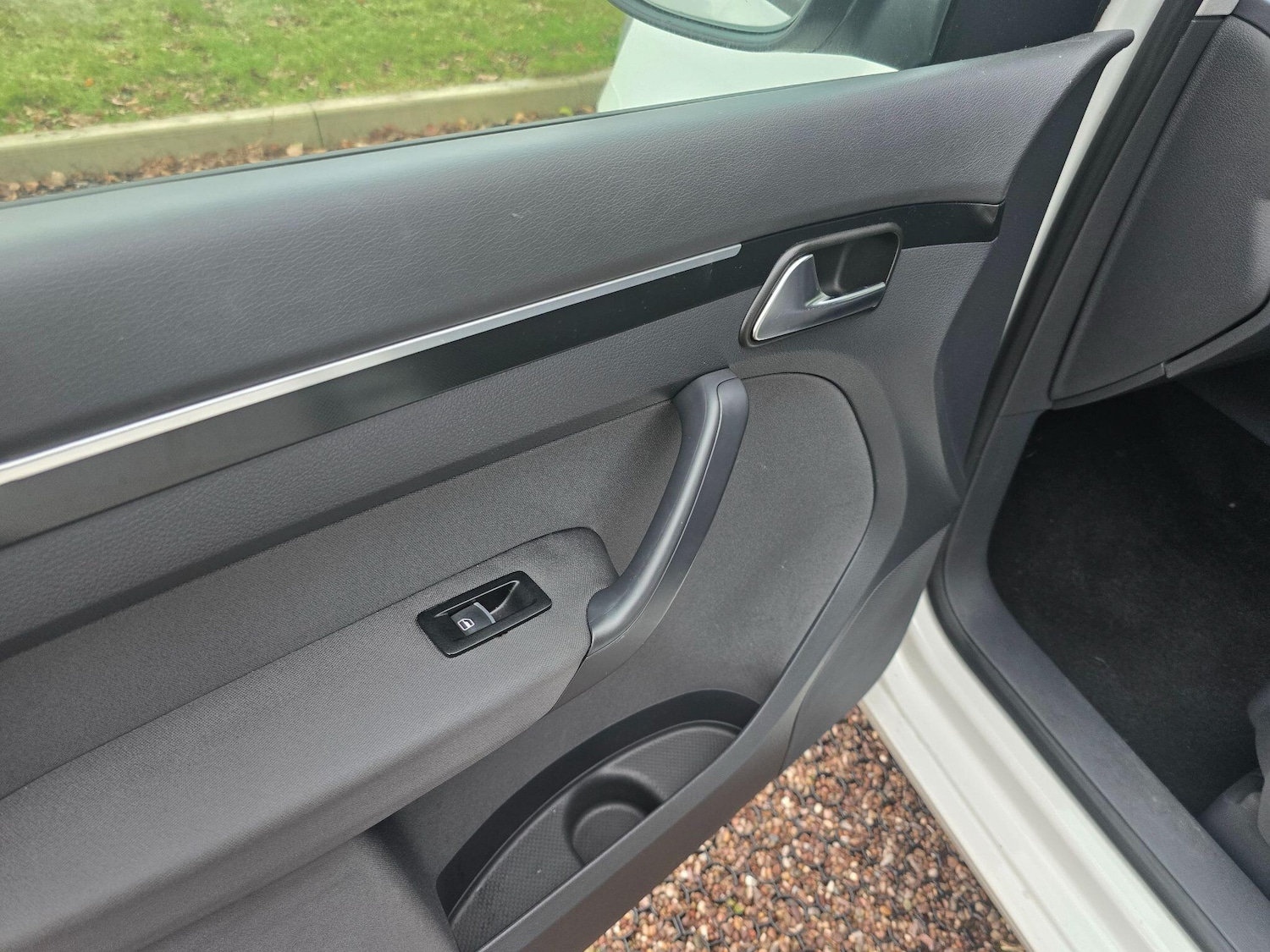 Used Volkswagen Touran for sale - 76727437: Photo 27