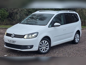 Used Volkswagen Touran 2013 for sale - 76727437: Photo