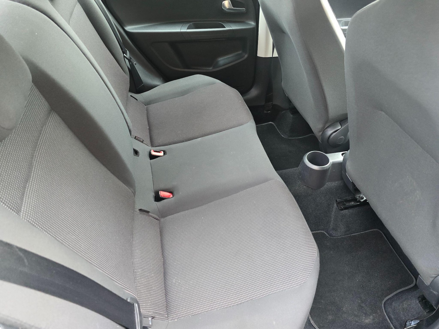 Used Volkswagen up! 2013 for sale - 77799059: Photo 18