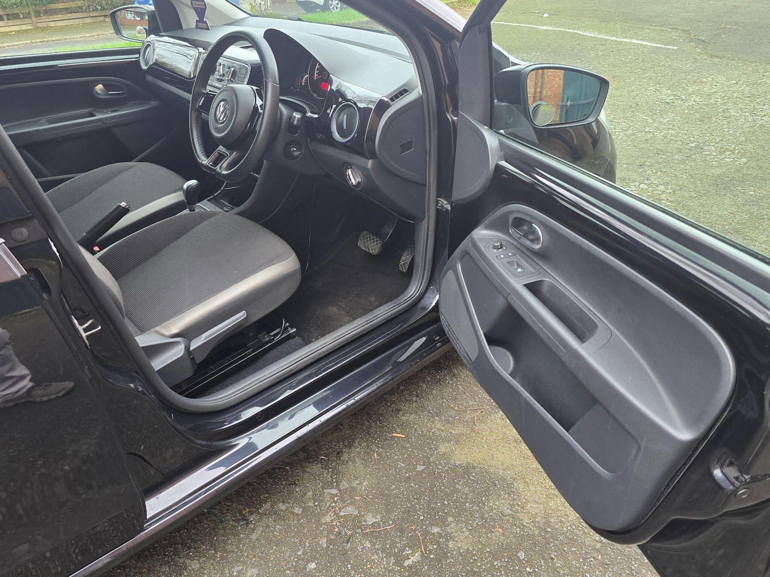 Used Volkswagen up! 2013 for sale - 77799059: Photo 9