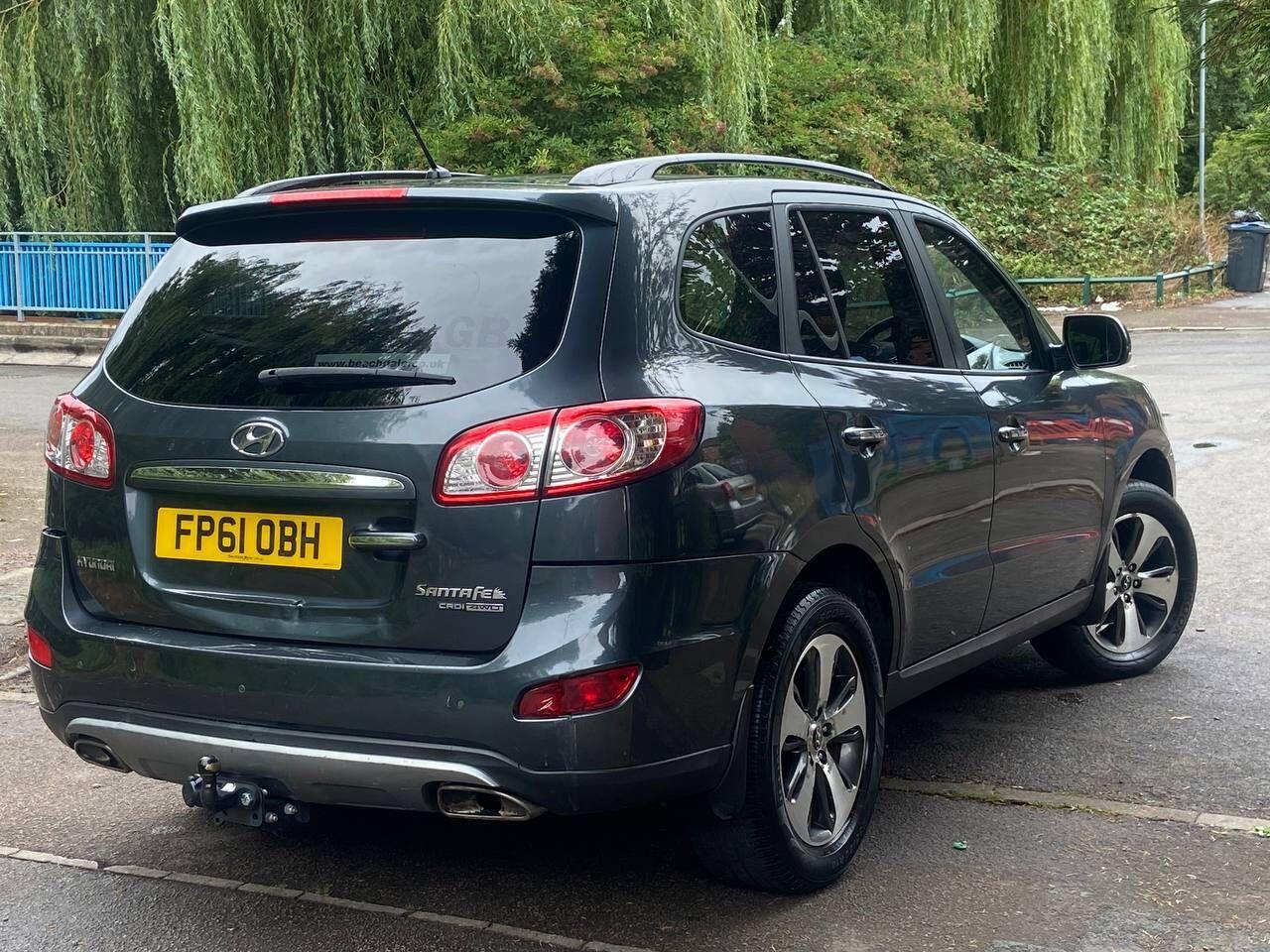 Used Hyundai Santa Fe 2011 for sale - 76988823: Photo 4