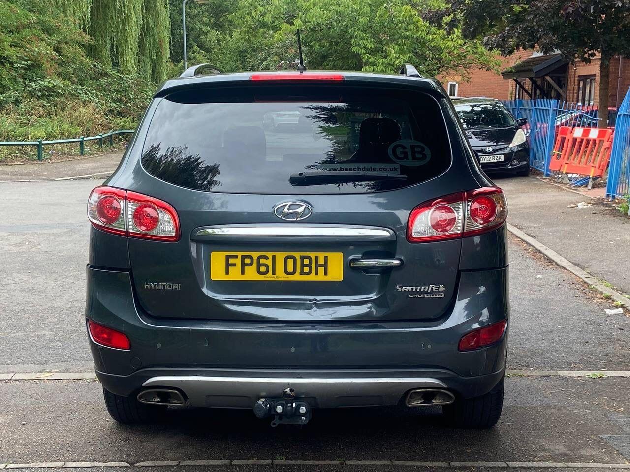 Used Hyundai Santa Fe 2011 for sale - 76988823: Photo 6