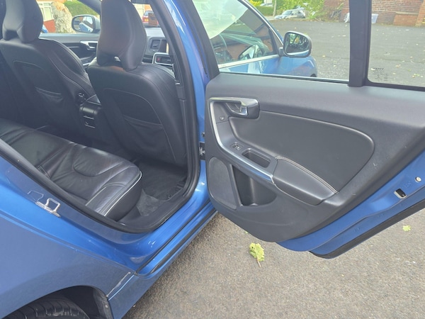 Used Volvo V60 2013 for sale - 76179563: Photo 14