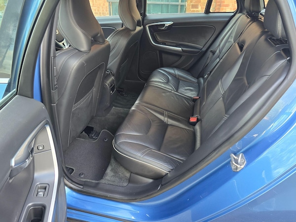 Used Volvo V60 2013 for sale - 76179563: Photo 24