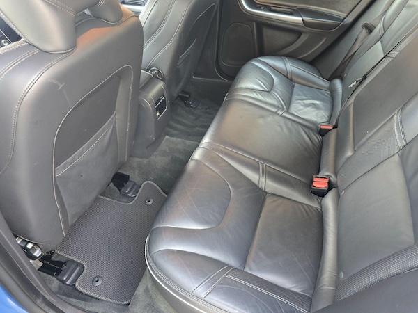 Used Volvo V60 2013 for sale - 76179563: Photo 25
