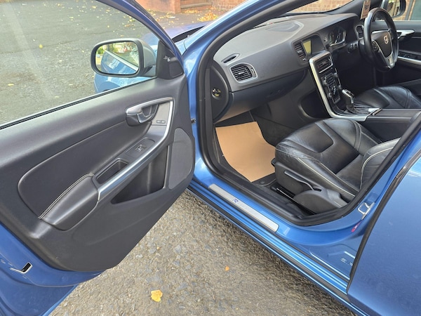 Used Volvo V60 2013 for sale - 76179563: Photo 26